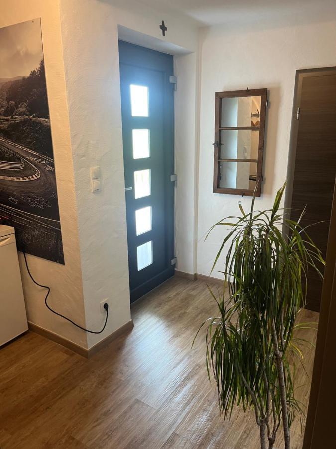 Gaestezimmer Melina Am Nuerburgring 阿德瑙 外观 照片