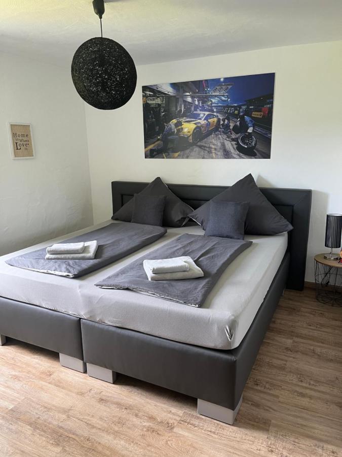 Gaestezimmer Melina Am Nuerburgring 阿德瑙 外观 照片